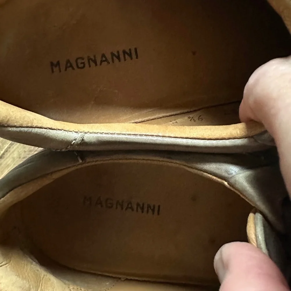 Magnanni Mens Grey Burnished Leather Low Top Sneakers Size 9.5 Luxury Minimalist